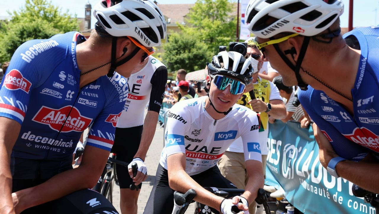 Van der Poel va con todo contra Pogacar