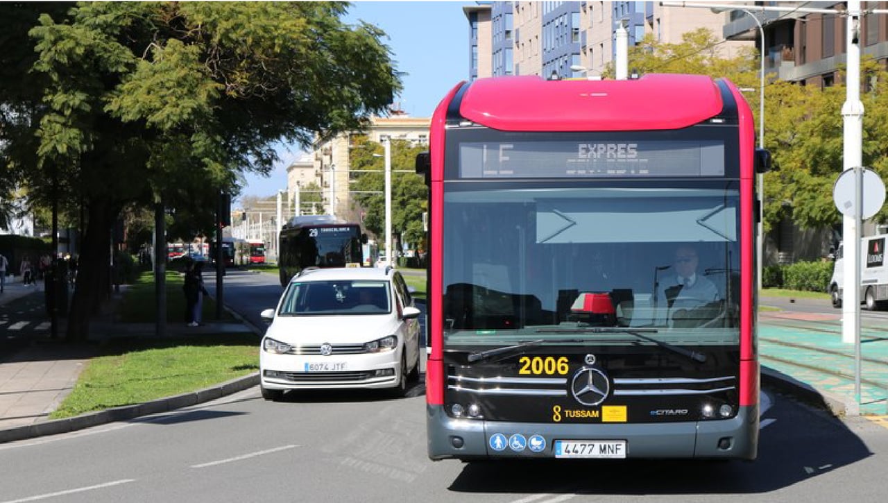 Nuevas multas y sistema de videovigilancia para circular por Sevilla