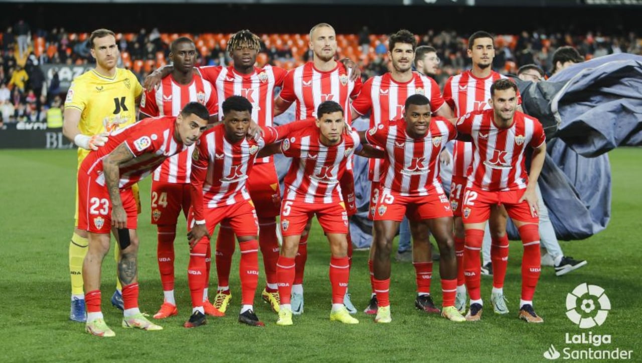 El uno a uno de los jugadores del Almería frente al Valencia