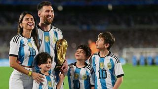 Desvelan por qué Messi está en Barcelona