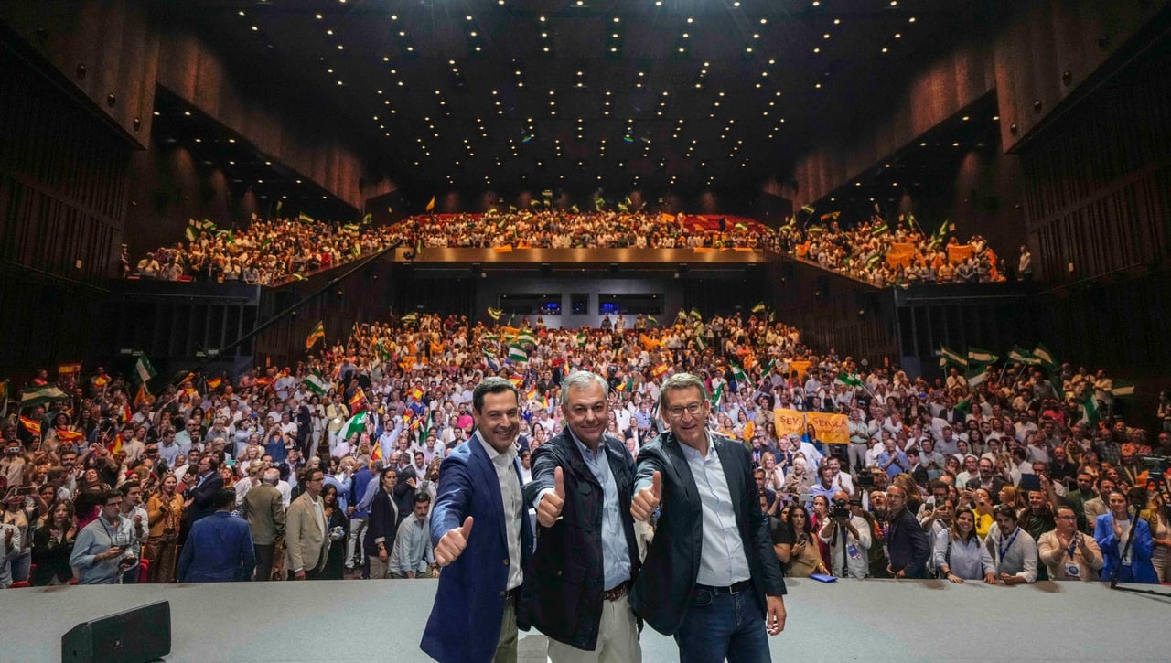 Feijóo se compara con el Sevilla y 'patina' al querer congraciarse con el Betis