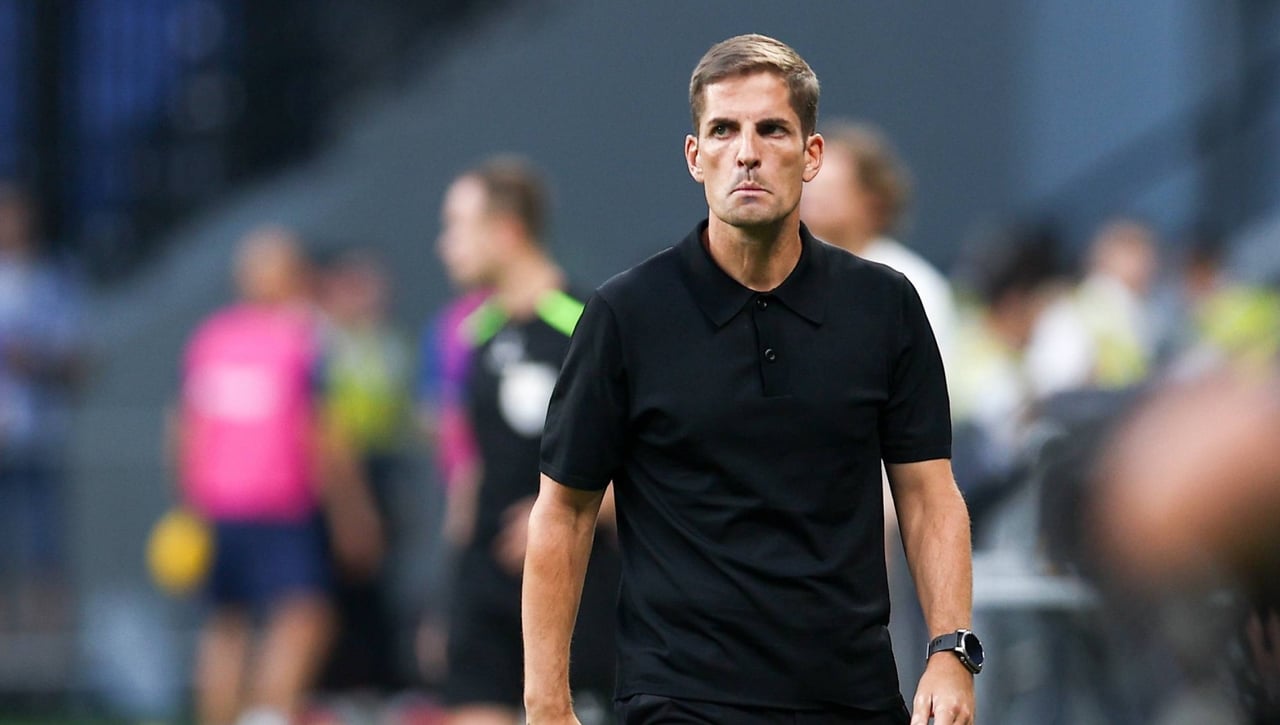 Robert Moreno da el susto y es llevado al hospital en Rusia