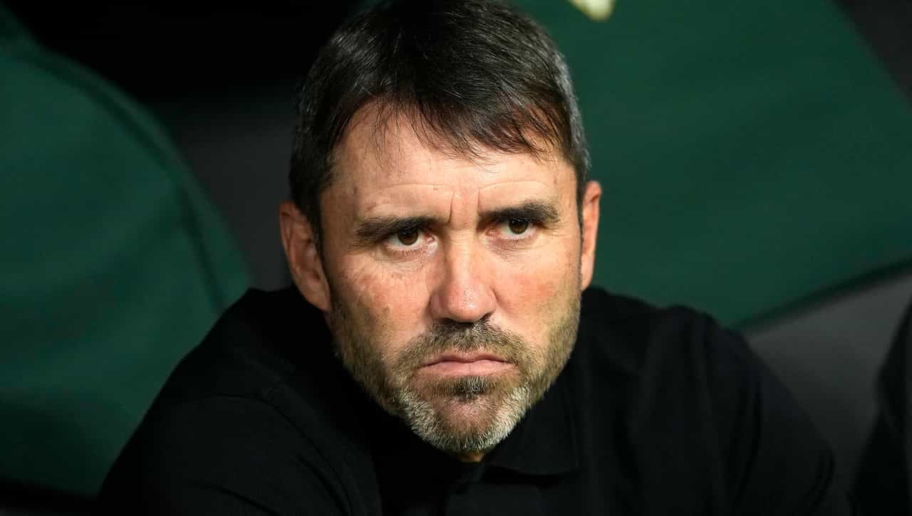 Coudet, entrenador del Alavés, sobre las bajas: "Lo de Mariano no es un tema muscular"