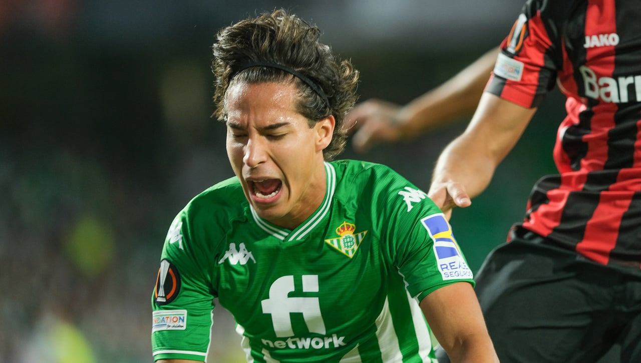 El escenario en el que se mueve Lainez y sus opciones para salir del Betis