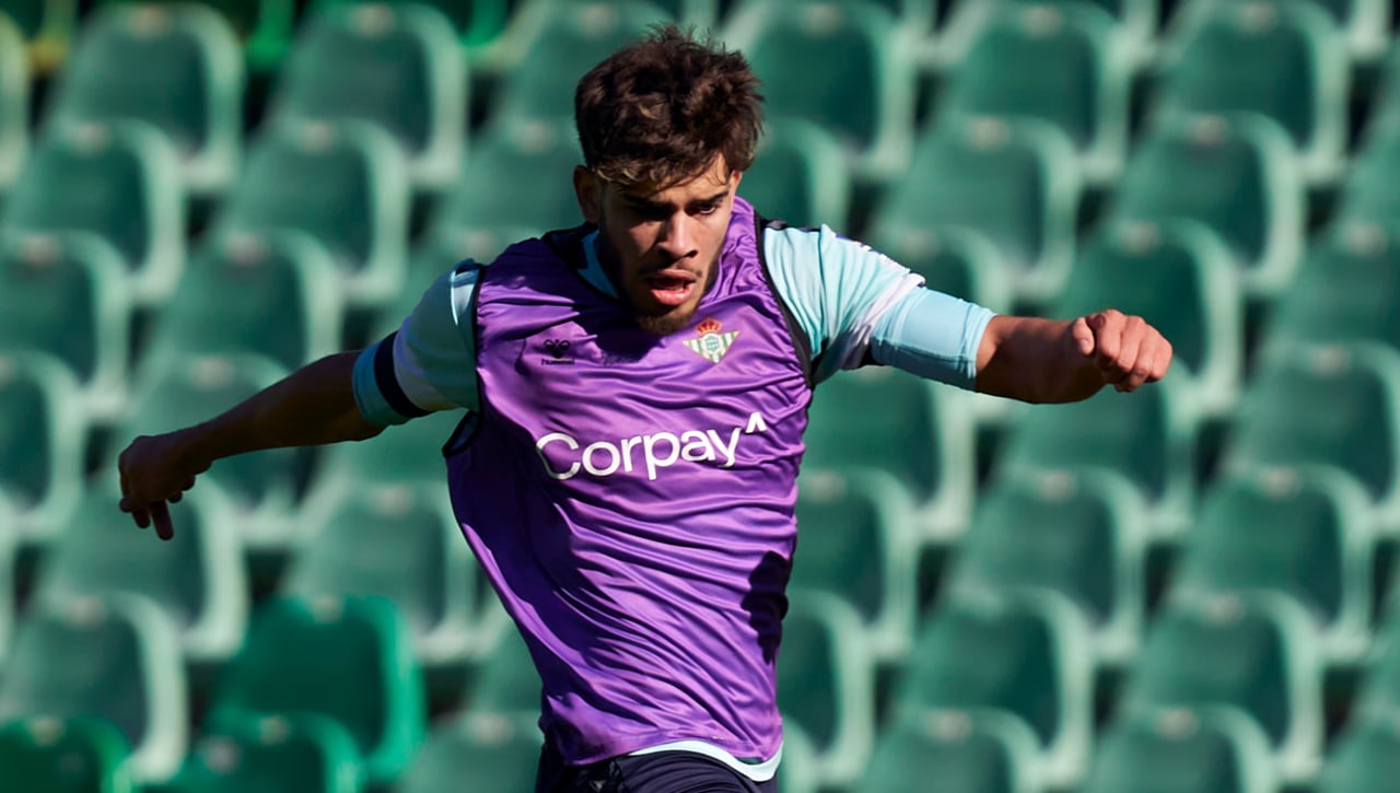 Pellegrini recupera a Isco Alarcón pero no a Rui Silva