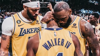¿Quién es Lonnie Walker IV, el suplente que eclipsa a Lebron y Curry en los Playoffs de la NBA?