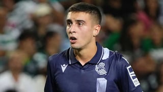 Adelanta a todos en la puja por Karrikaburu