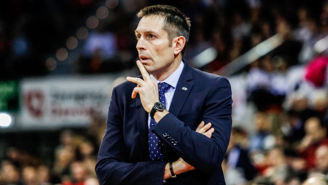 Escándalo por el comentario homófobo del entrenador de Estudiantes