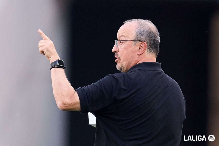 Rafa Benítez y la 'teoría de la manta' de Iago Aspas