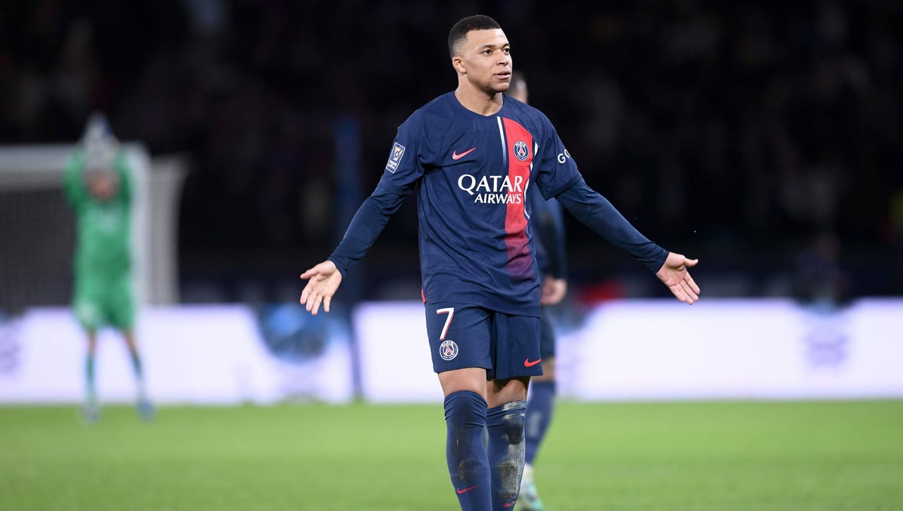 Mbappé sigue vacilando