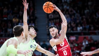 El Real Madrid sale del pozo y el Barça se mete en un lío en la ACB