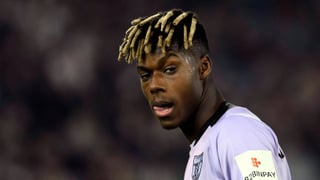 Nico Williams, más cerca