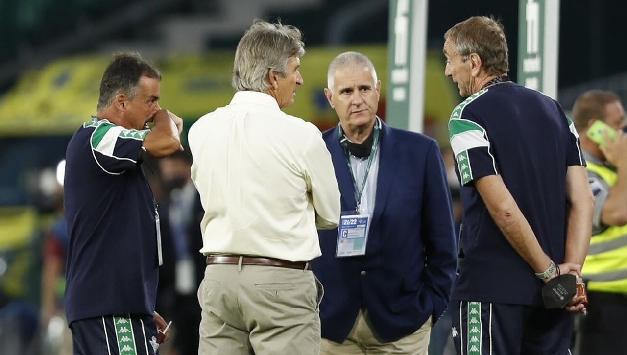 Cordón, muy emocionado, revela cómo fue la reacción de Pellegrini tras conocer su marcha del Betis