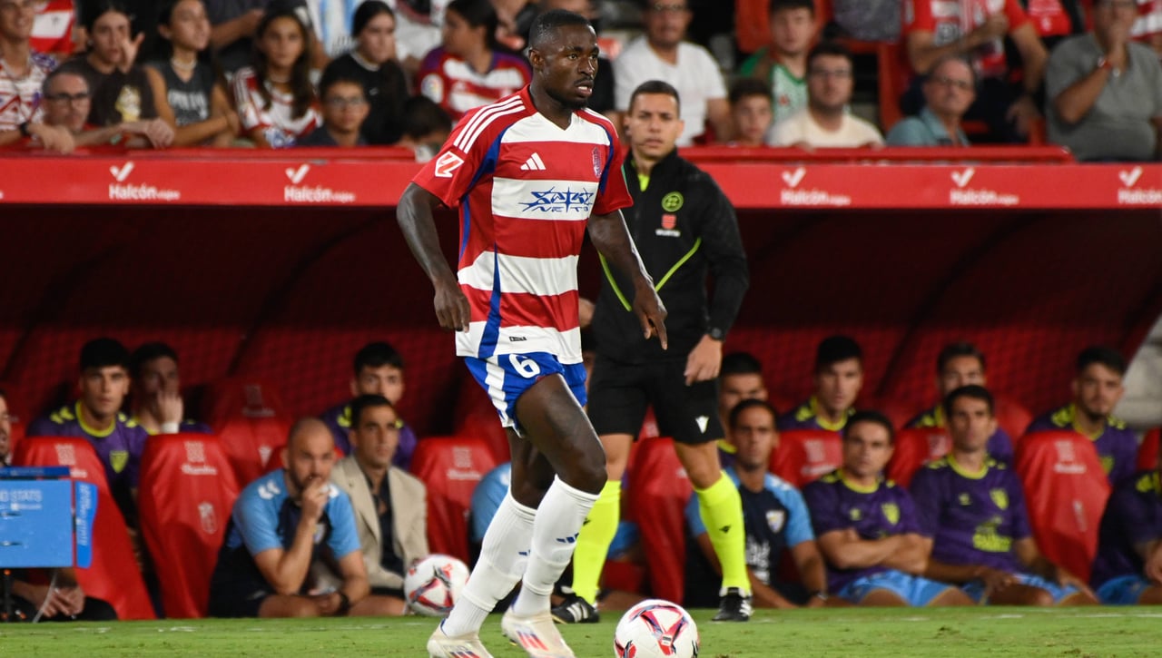 Aprieta para cerrar a Martin Hongla