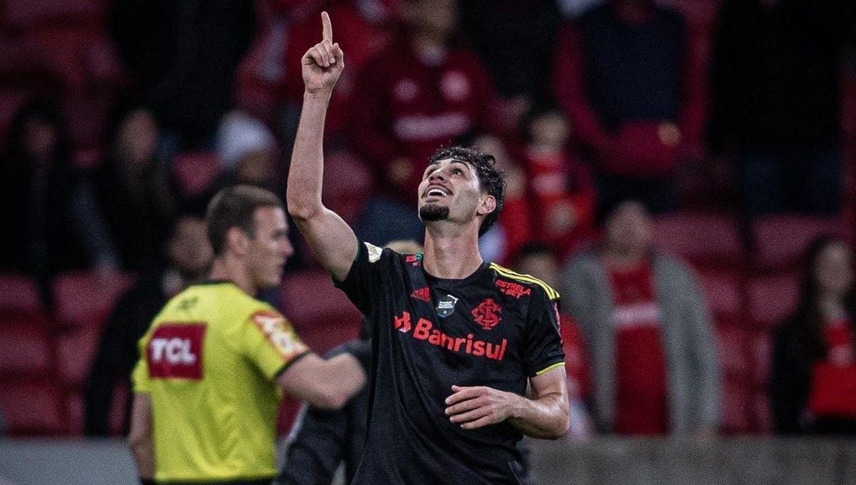 Aouar, Ayoze y... Johnny, tres de tres para el Betis