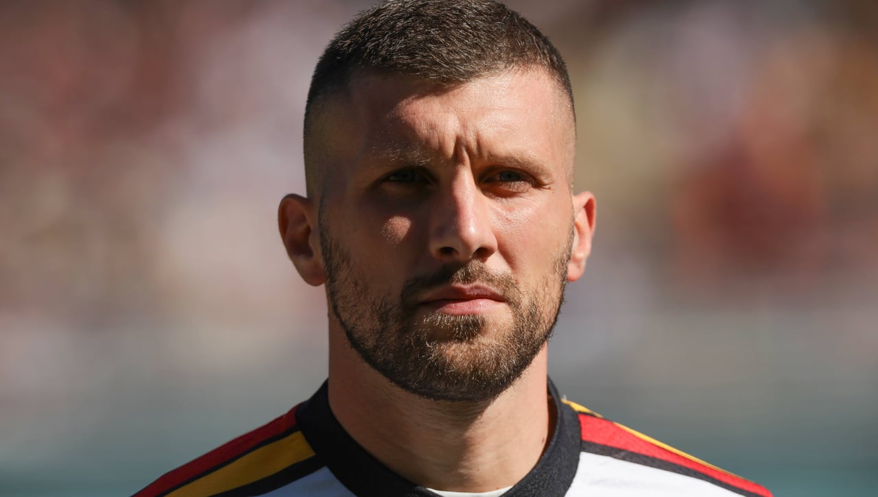 Ante Rebić llega como fichaje libre