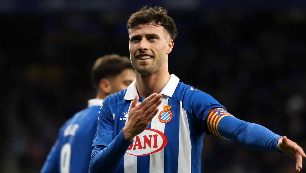 Se calienta la renovación de Javi Puado