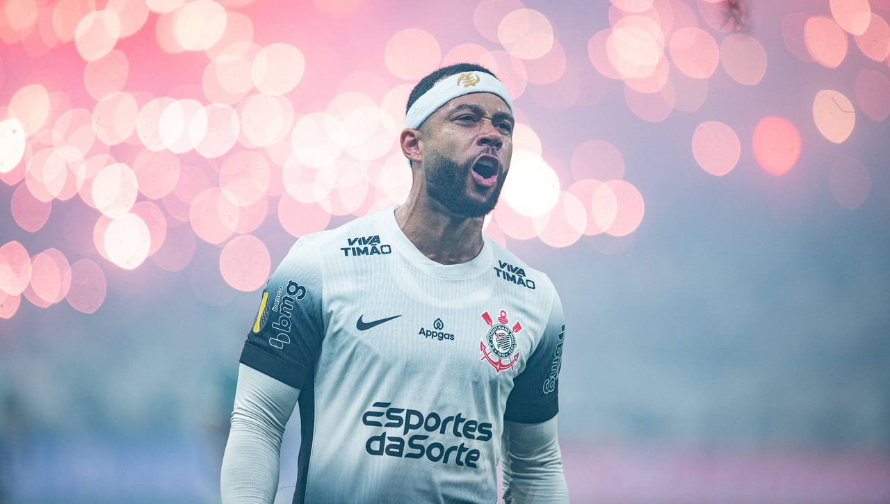 Memphis Depay, clave en la consecución del campeonato paulista