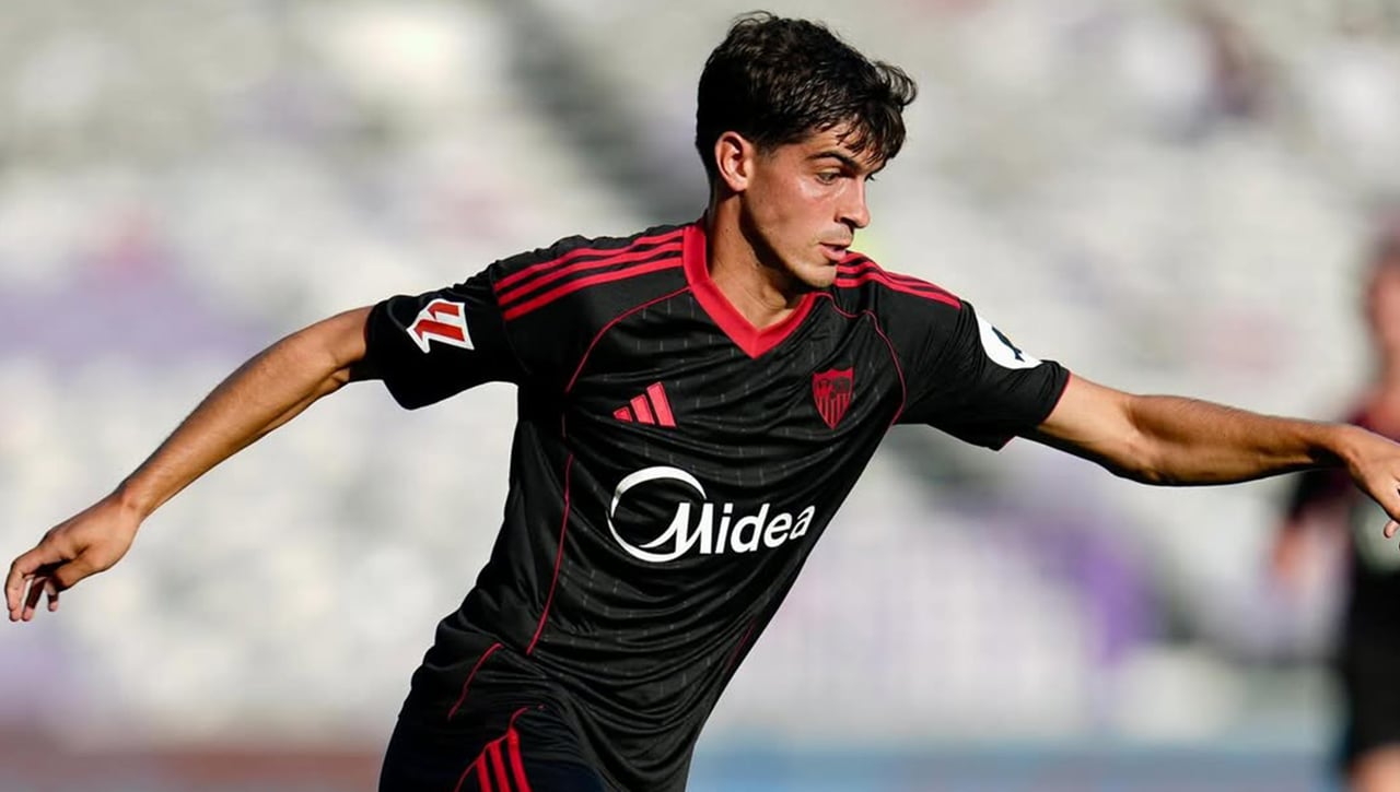 Paso definitivo para el traspaso de Juanlu y una nueva inscripción del Sevilla a la vista