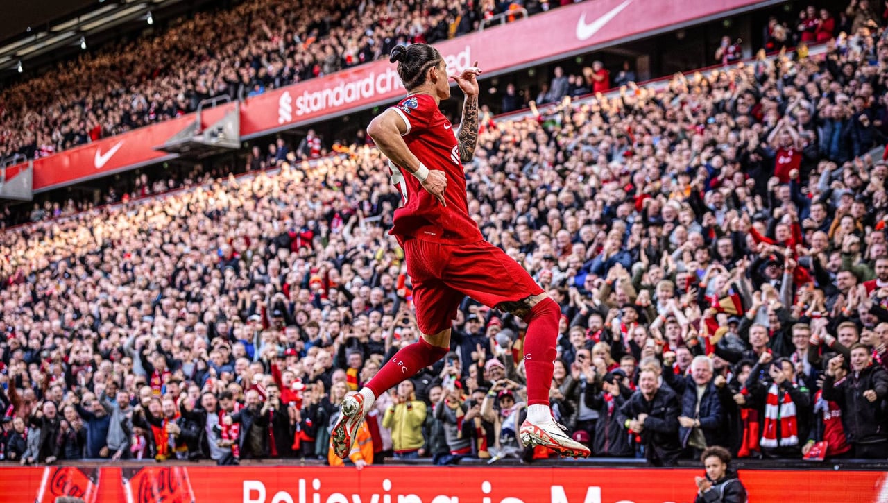 Fue el traspaso más caro de la historia del Almería y ahora le da el liderato a su equipo