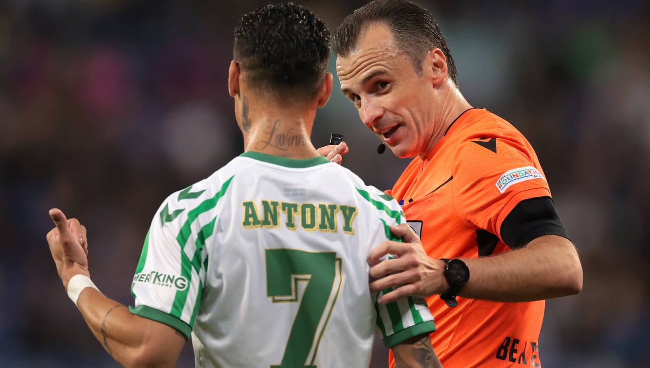 El Betis reserva dorsal a nombre de Antony
