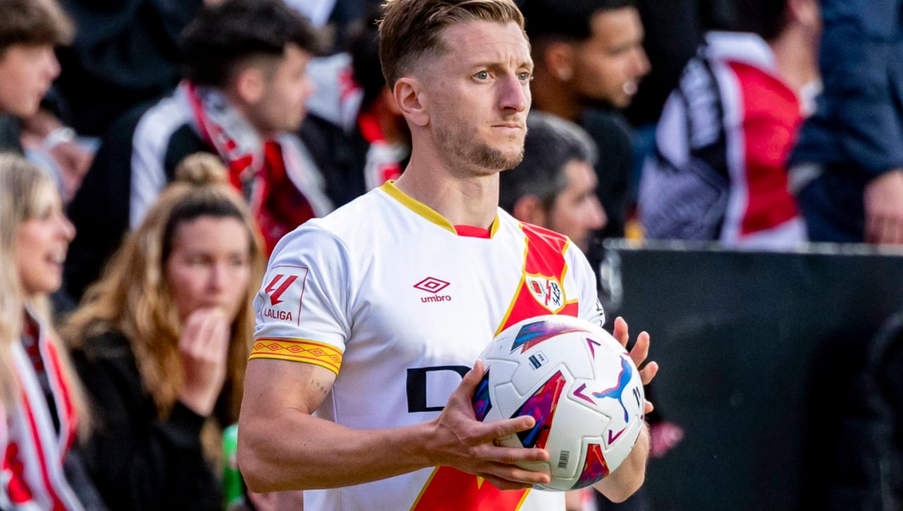 Iván Balliu, renovado por el Rayo Vallecano hasta 2027