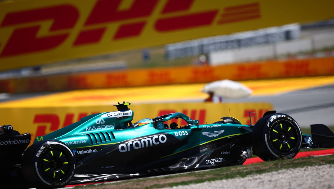 Aston Martin se permite soñar en Montmeló