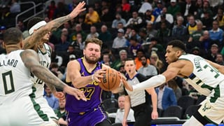 Luka Doncic la lía y deja a los Lakers tiritando