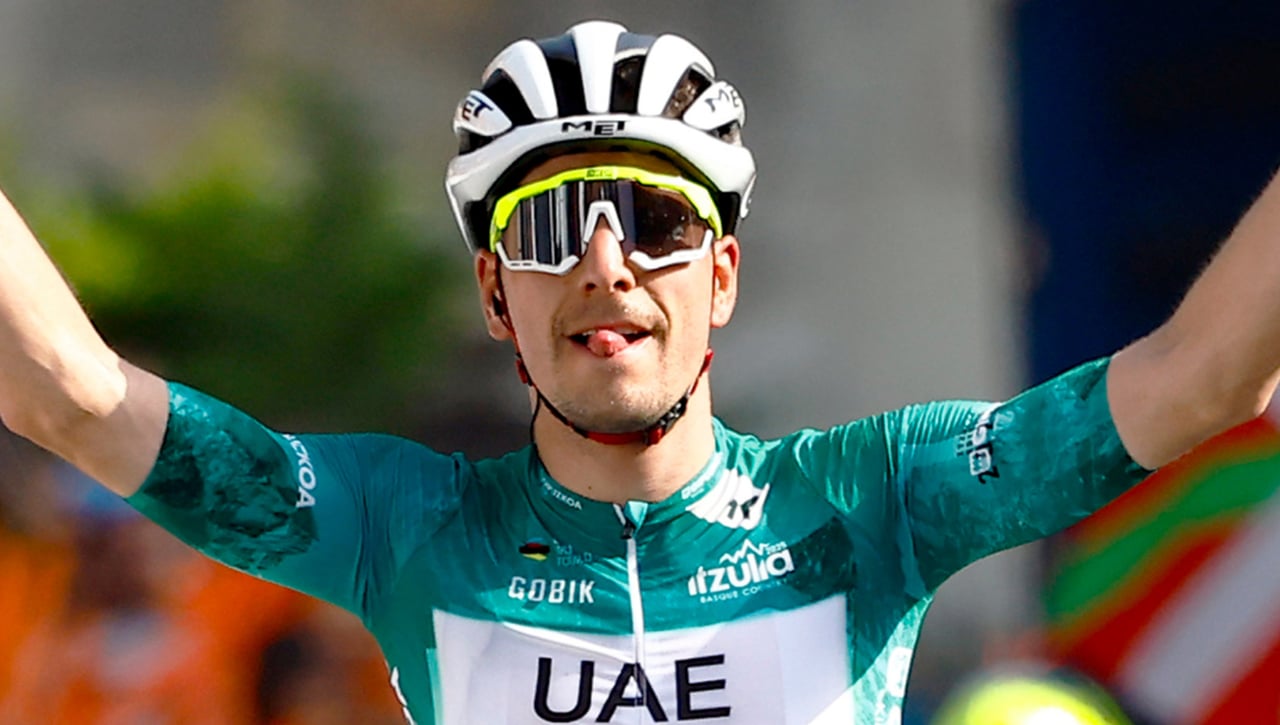 Almeida destroza el muro de Izua