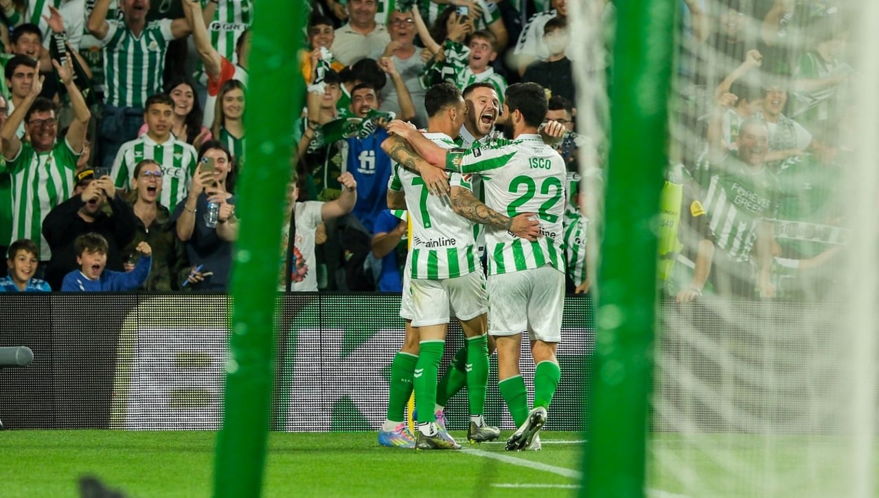 La portada de ESTADIO Deportivo para el viernes 25 de abril de 2025