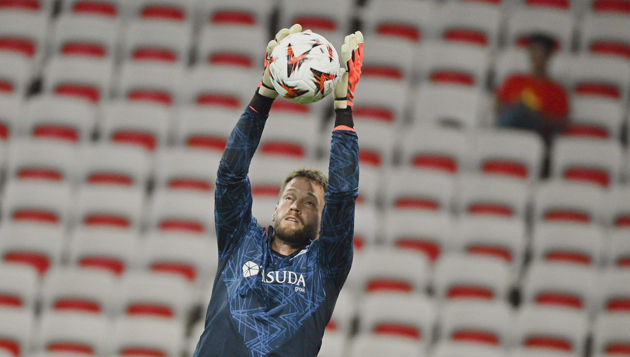 Álex Remiro explica la polémica