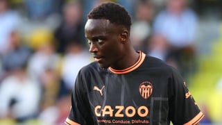 Diakhaby da un gran paso lejos de Valencia