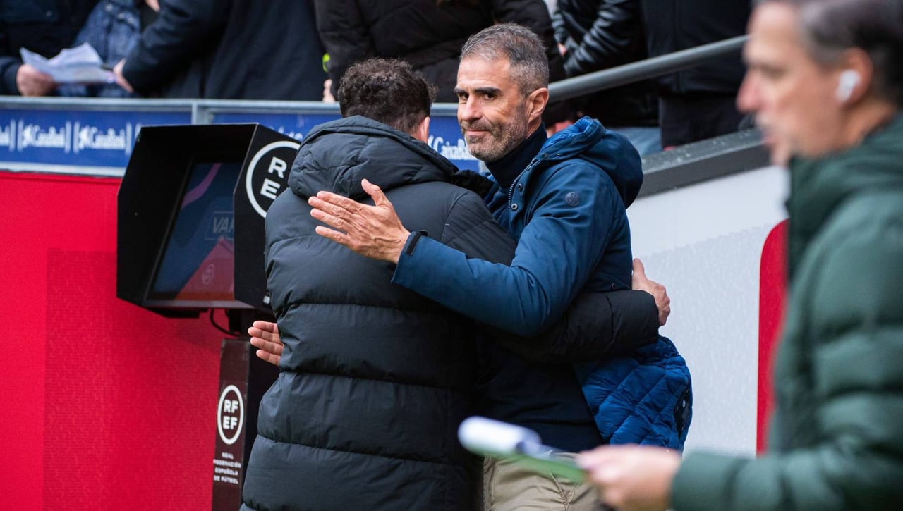 La voz que tranquiliza a Gaizka Garitano en el Almería