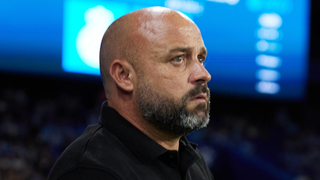 Manolo González, preocupado por el futuro