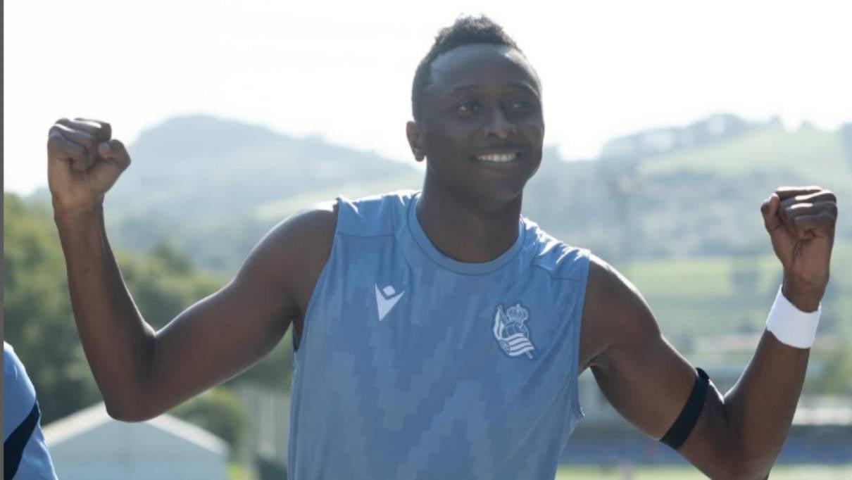 La Real Sociedad toma una decisión definitiva con Umar Sadiq