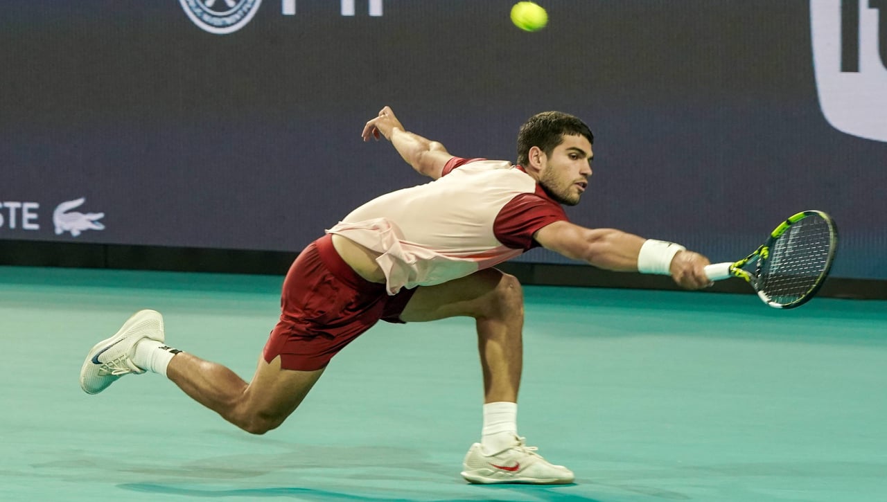 Carlos Alcaraz hace un gran favor a Sinner en Miami