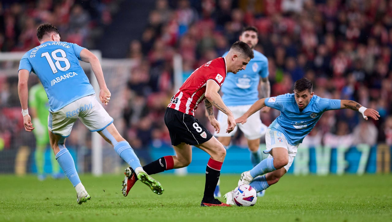 De un 'Me voy del Celta' en enero a intocable de Benítez desde febrero