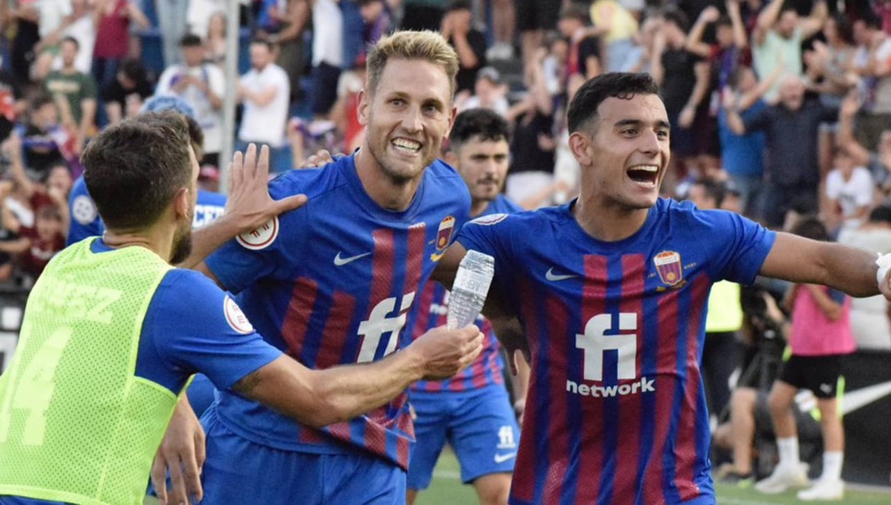 El Eldense sube a Segunda de una forma épica e histórica frente al Real Madrid Castilla