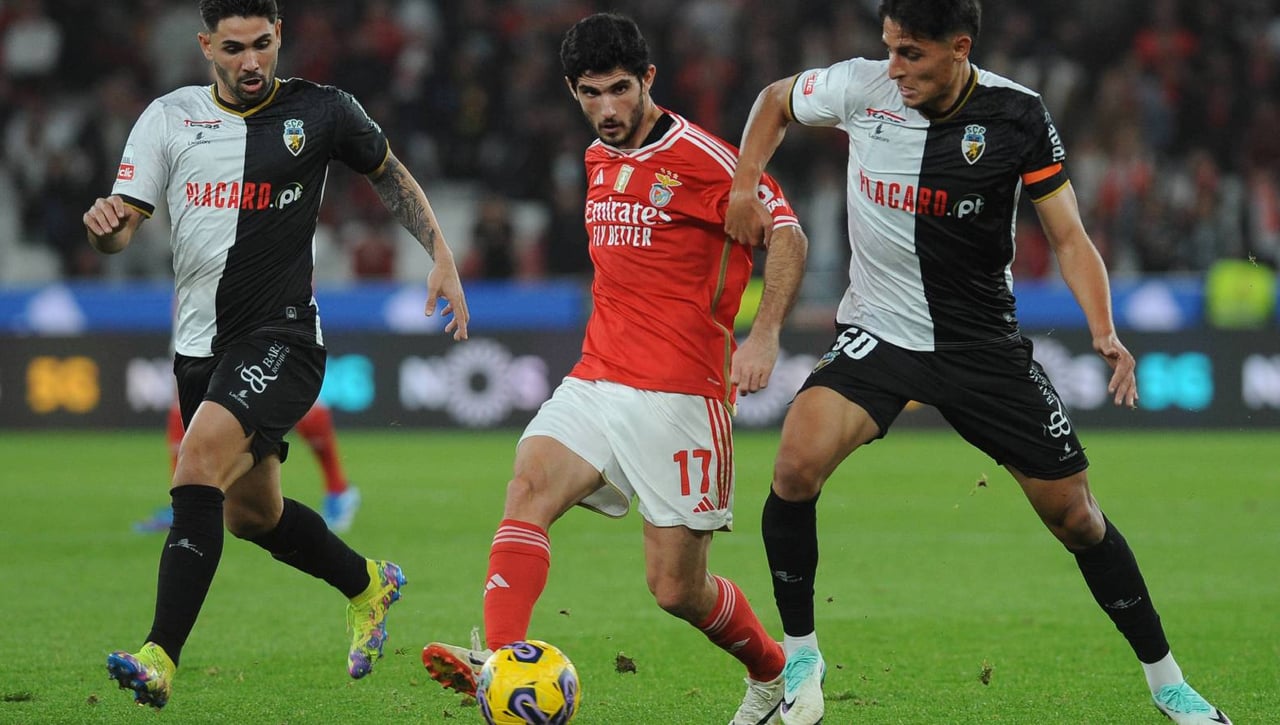 Guedes ya está en España listo para firmar