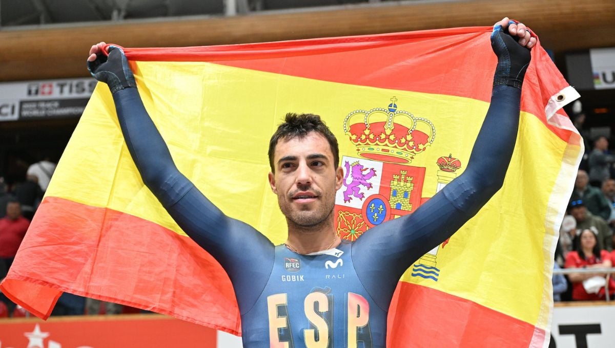 El Movistar Team hace historia y corona a otro campeón del mundo