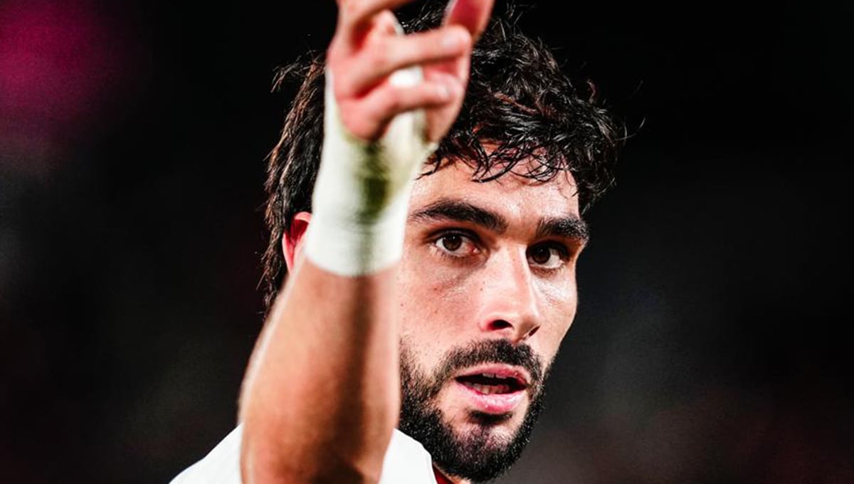 Maupay hace un 'Jovetic' en su estreno en el Sevilla y levanta la voz: "Hay que ayudar más"