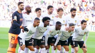 El Valencia señala de nuevo al Barça y los árbitros 