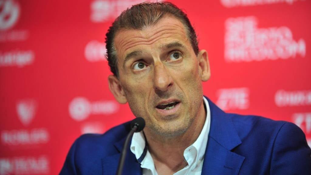 Un nuevo destino para Óscar Arias