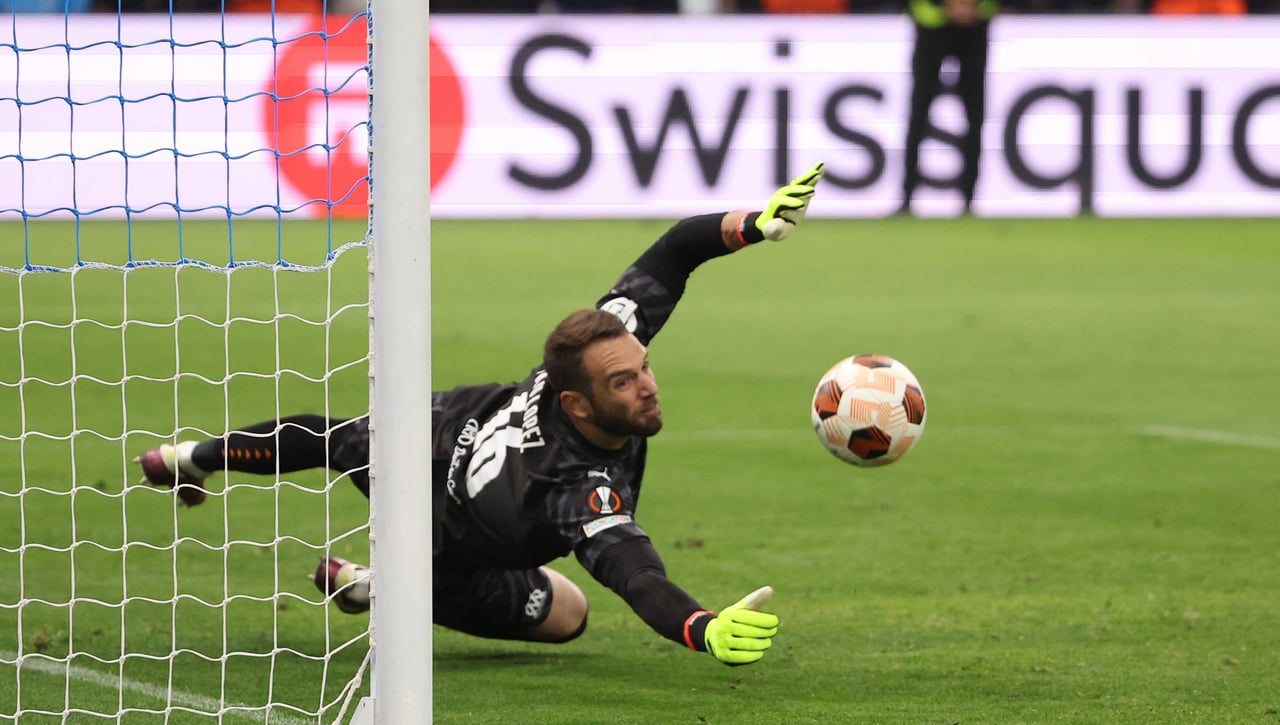 Las claves del posible retorno de Pau López