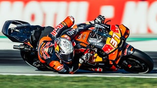 MotoGP 2025 GP de la Comunidad Valenciana en directo | La carrera sprint del Gran Premio de la Comunidad Valenciana de motociclismo con Álex Márquez y Pecco Bagnaia