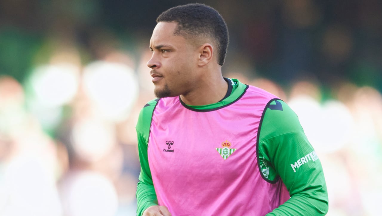 Vitor Roque admite públicamente cuál era su plan