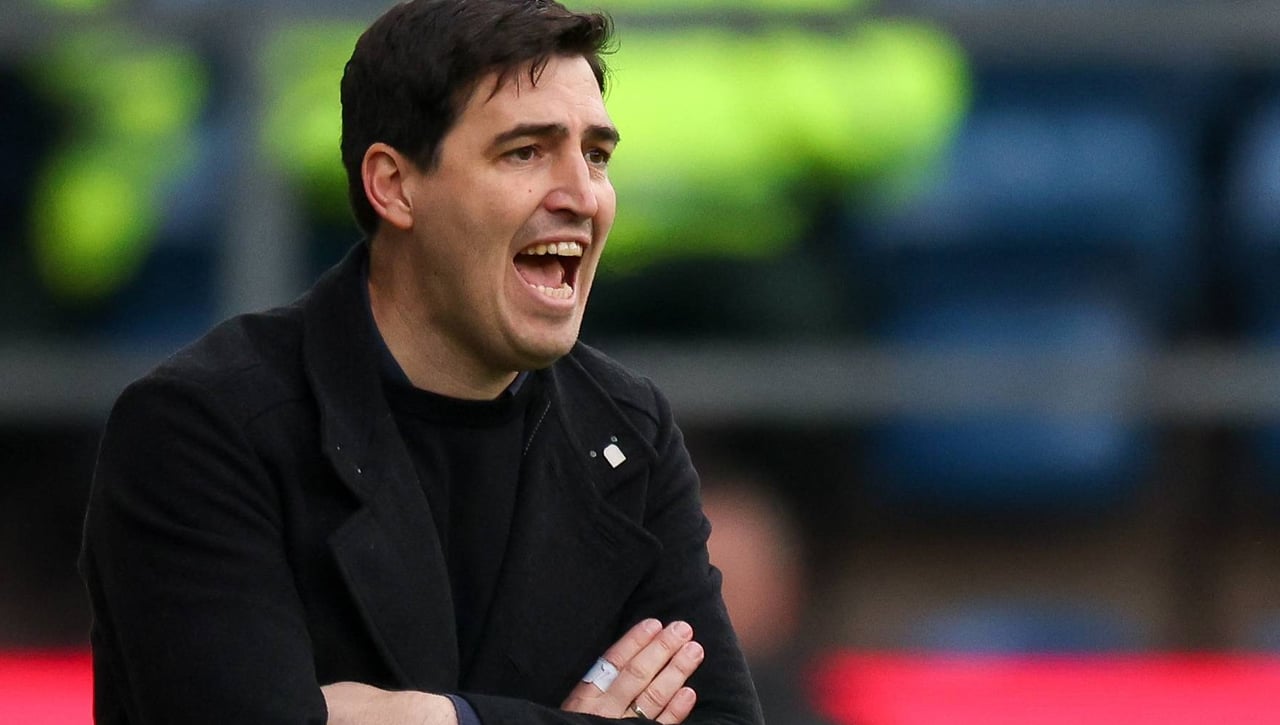 Serio contratiempo en el proyecto de Iraola en Inglaterra