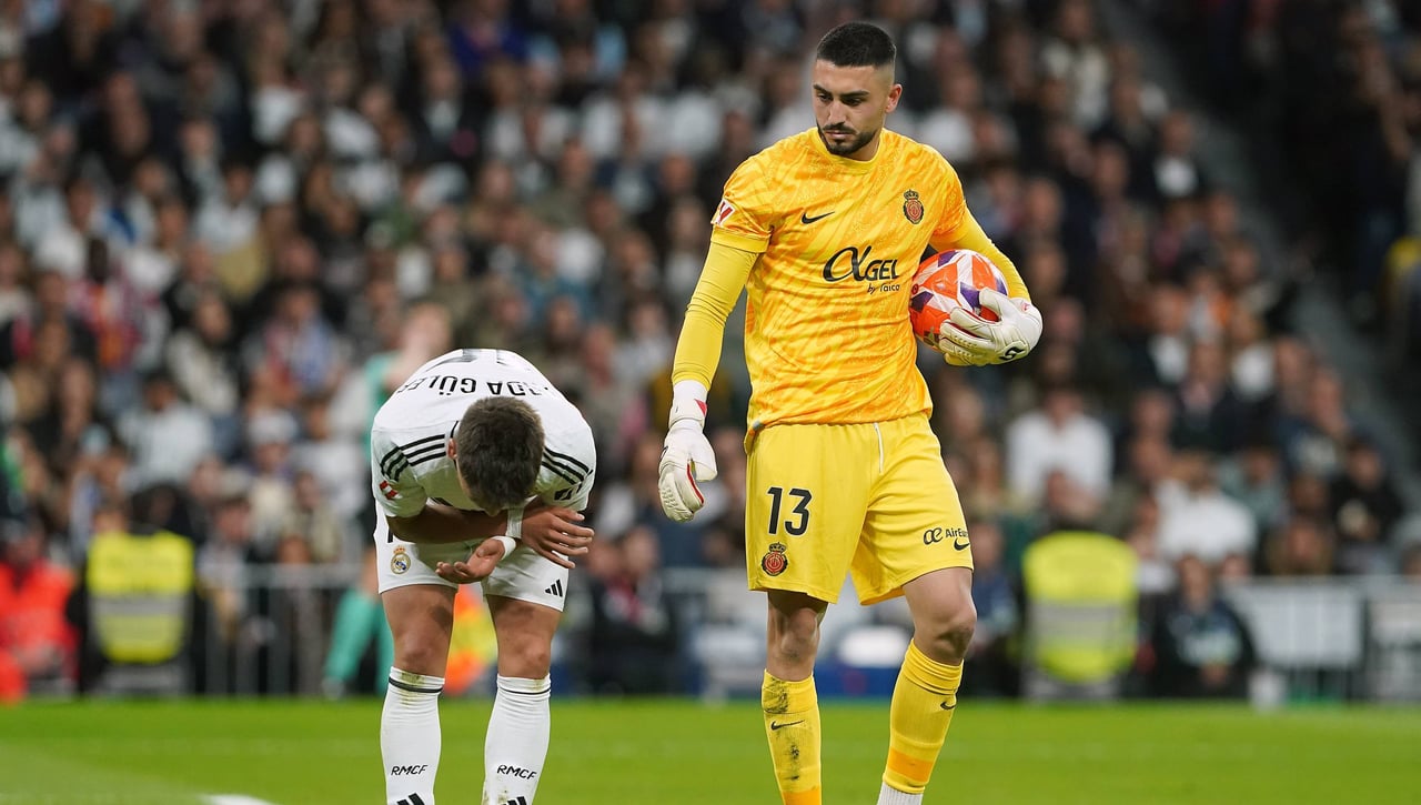Leo Román firma con el Mallorca hasta junio de 2030