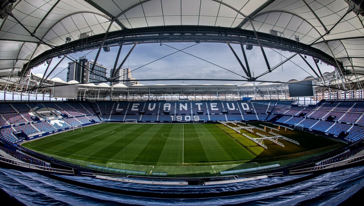 El Levante baraja dos fechas para jugar el partido aplazado ante el Villarreal