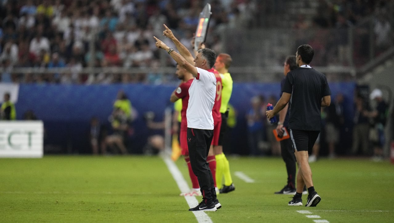 Mendilibar arropa a En-Nesyri, confirma que Bono se va y se queja del mercado: "Me están tocando las narices" 